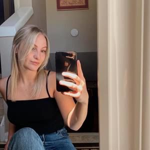 Meet your Posher, Eliza